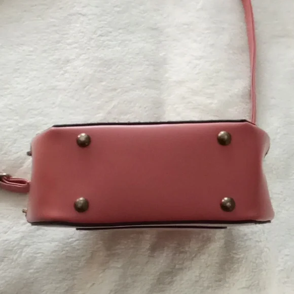 NY GORGEOUS ELEGANET PINK DESIGNER HAND BAG WITH STRAP! EUCWW - Picture 4 of 12